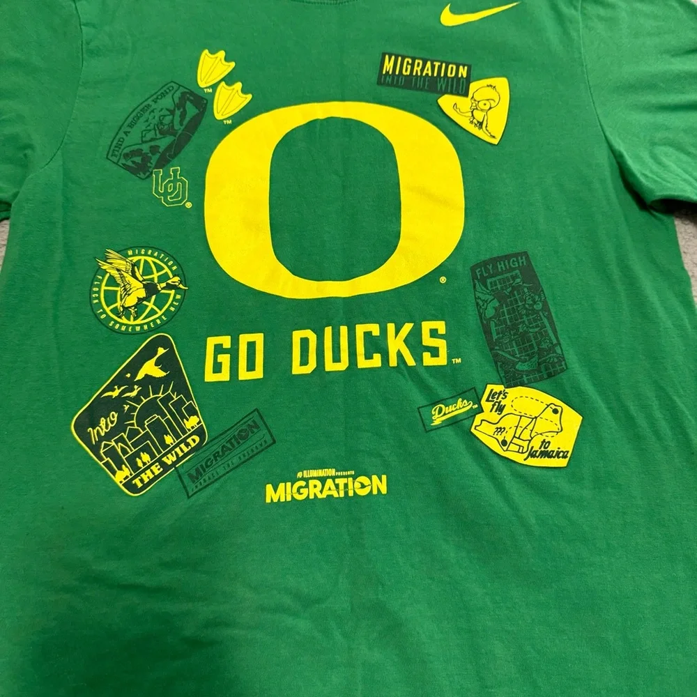 Oregon Ducks Shirt X Migration S/S Tee Men’s Size‎ Small Green Nike Movie